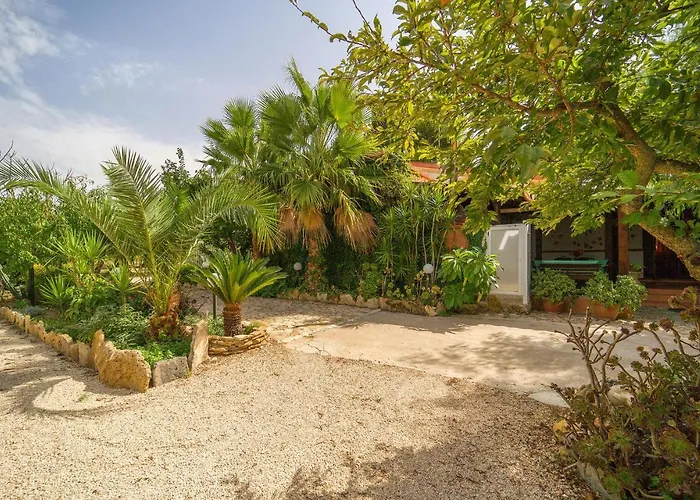 Casa vacanze Lovely In With Wifi *